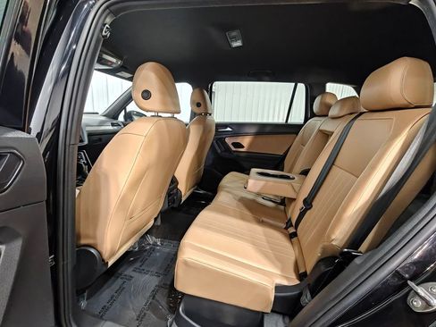 Used 2023 Volkswagen Tiguan SE image 27