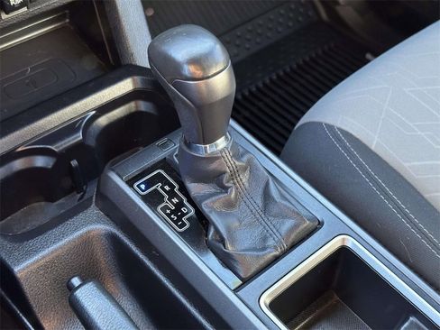 Used 2020 Toyota Tacoma TRD Sport image 6