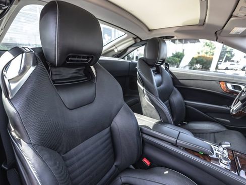 Used 2014 Mercedes-Benz SL 550 w/ Sport Wheel Package image 22
