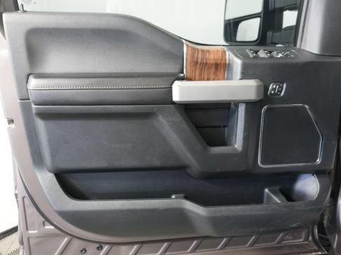 Used 2019 Ford F150 Lariat w/ Equipment Group 501A Mid AWD/4WD image 28