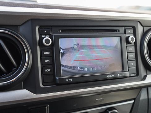 Used 2019 Toyota Tacoma SR5 RWD image 23