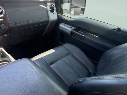 Used 2016 Ford F350 Lariat w/ Lariat Ultimate Package AWD/4WD image 29