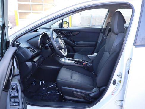 Used 2019 Subaru Impreza 2.0i Premium AWD/4WD image 12