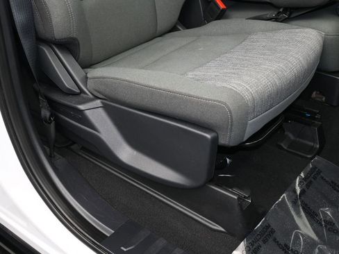 Used 2025 Ford F250 XLT image 45