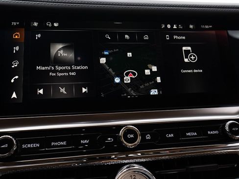 Used 2025 Bentley Flying Spur Plug-In Hybrid image 40