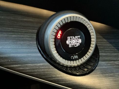 Used 2024 Jeep Wagoneer Series II image 20