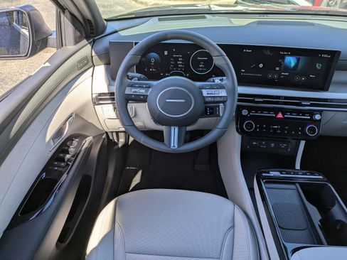 New 2026 Hyundai Tucson Limited image 16