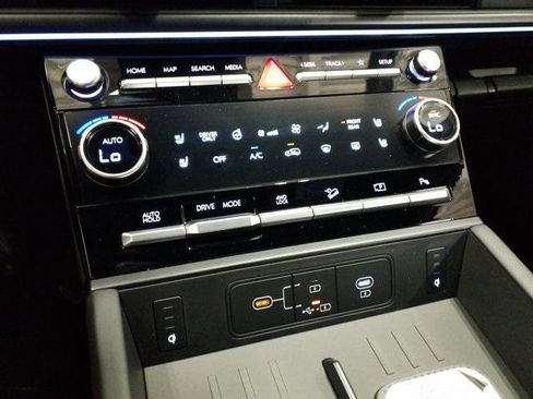 New 2026 Hyundai Santa Fe Calligraphy image 8