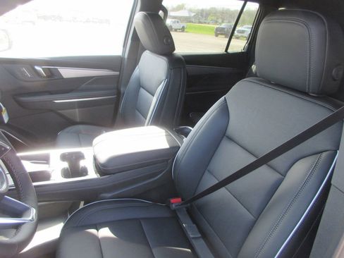 New 2026 Buick Enclave Preferred image 11