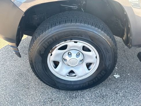 Used 2020 Toyota Tacoma SR AWD/4WD image 49