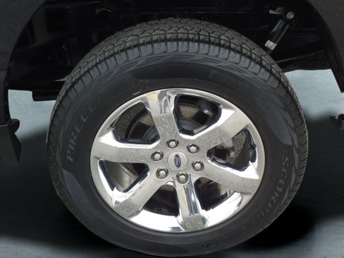Used 2022 Ford F150 Lariat AWD/4WD image 9