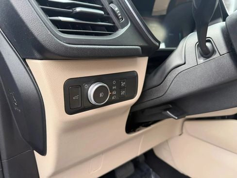 Used 2020 Ford Escape Titanium AWD/4WD image 15