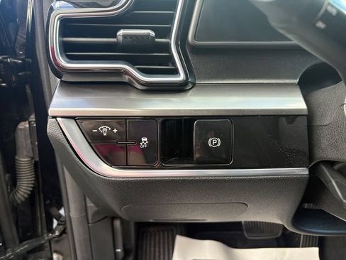 Certified 2023 Kia Sportage EX AWD/4WD image 19
