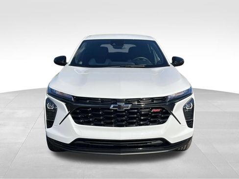 Certified 2024 Chevrolet Trax RS FWD image 7