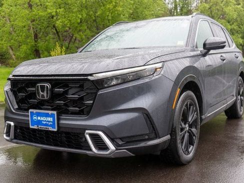 Used 2023 Honda CR-V Sport Touring image 2