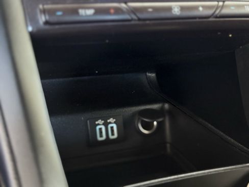 Used 2020 Ford Fusion Titanium image 41