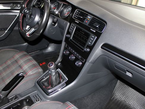 Used 2017 Volkswagen GTI Sport FWD image 31