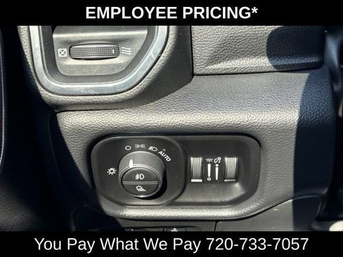 Used 2022 RAM 1500 Laramie AWD/4WD image 33