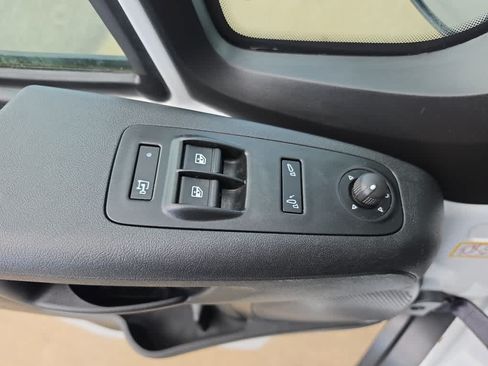 Used 2026 RAM ProMaster 2500 w/ Convenience Group FWD image 19