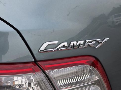 Used 2011 Toyota Camry Hybrid FWD image 15