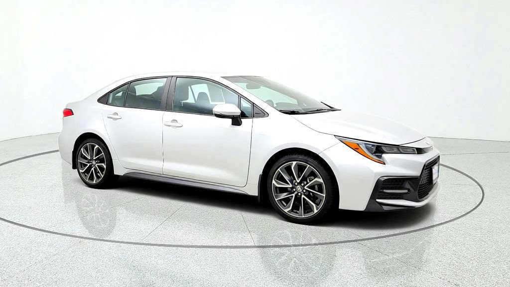 Used 2020 Toyota Corolla SE FWD image 3