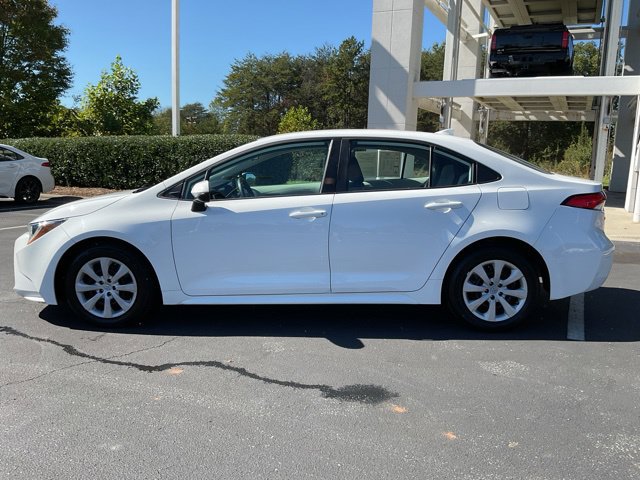 Used 2023 Toyota Corolla LE FWD image 11