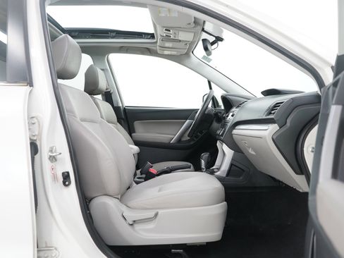 Used 2015 Subaru Forester 2.5i Limited w/ Popular Package #2 image 11