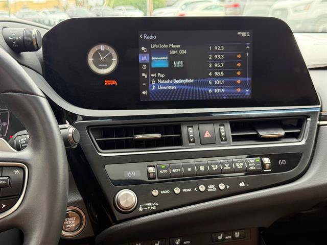 Used 2022 Lexus ES 350 w/ Premium Package FWD image 14