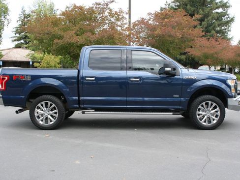 Used 2017 Ford F150 XLT w/ Equipment Group 302A Luxury image 4