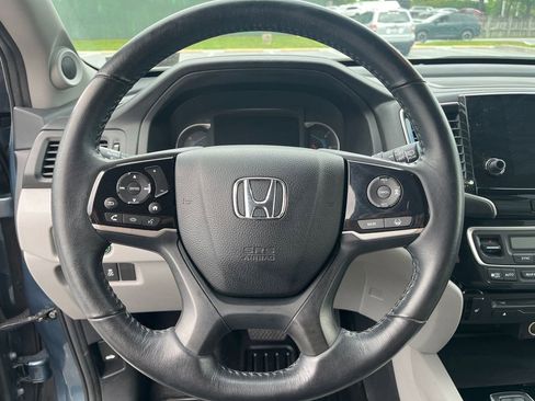 Used 2019 Honda Pilot Touring image 19