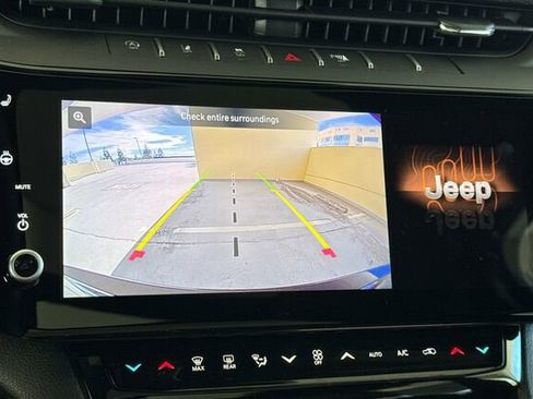 New 2026 Jeep Grand Cherokee Limited image 17