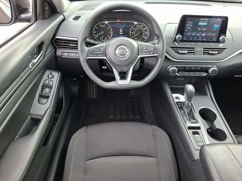 Used 2022 Nissan Altima 2.5 SV image 12