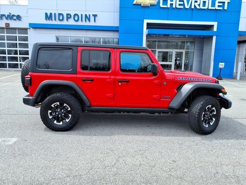 Used 2025 Jeep Wrangler Rubicon w/ Safety Group image 3