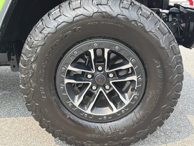 Used 2025 Jeep Wrangler Unlimited Rubicon AWD/4WD image 13