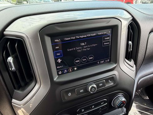 Used 2022 Chevrolet Silverado 1500 Custom AWD/4WD image 8