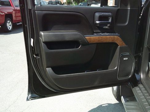 Used 2015 Chevrolet Silverado 2500 LTZ w/ LTZ Plus Package AWD/4WD image 32