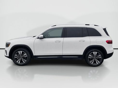 New 2026 Mercedes-Benz GLB 250 4MATIC image 3