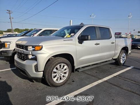 Used 2020 Chevrolet Silverado 1500 Custom w/ Custom Value Package AWD/4WD image 7
