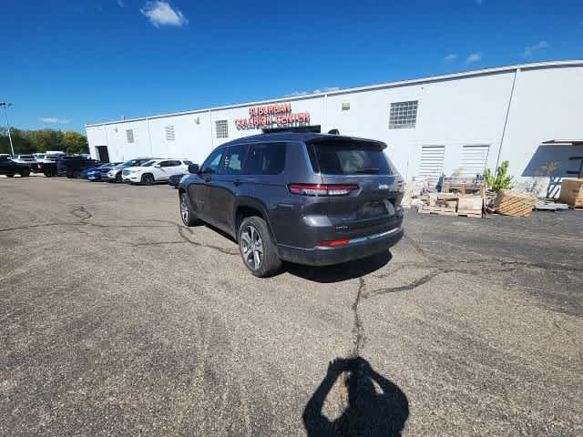 Used 2023 Jeep Grand Cherokee L Limited AWD/4WD image 19