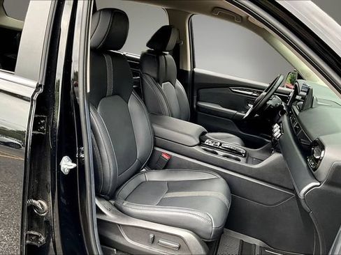 Certified 2025 Honda Pilot EX-L image 30