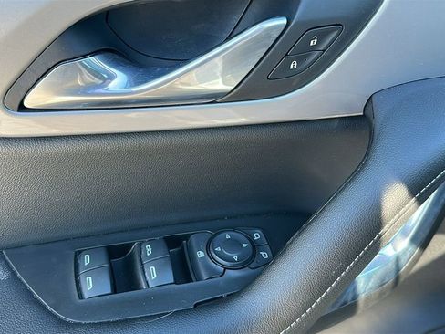 Used 2023 Chevrolet Blazer LT w/ Convenience Package image 12