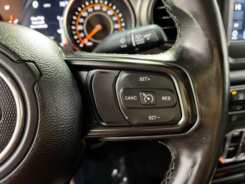 Used 2019 Jeep Wrangler Unlimited Sport S image 36