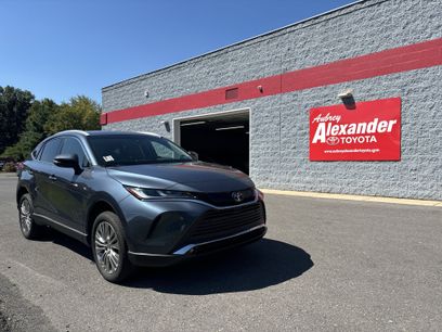 Used 2023 Toyota Venza XLE
