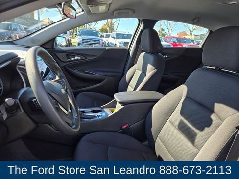 Used 2024 Chevrolet Malibu LT image 16