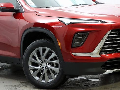 New 2026 Buick Enclave Preferred w/ LPO, Floor Liner Package image 3