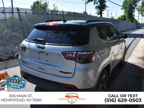 Used 2025 Jeep Compass Trailhawk AWD/4WD image 6