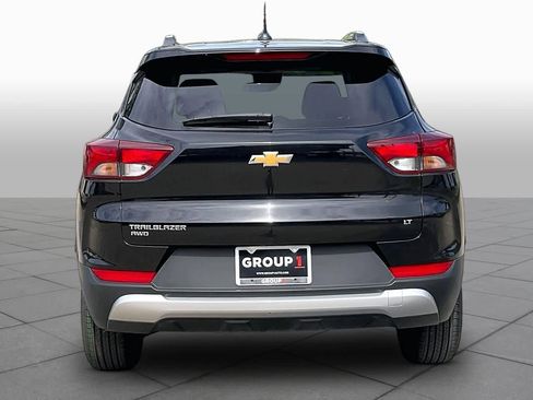 Used 2025 Chevrolet TrailBlazer LT AWD/4WD image 5