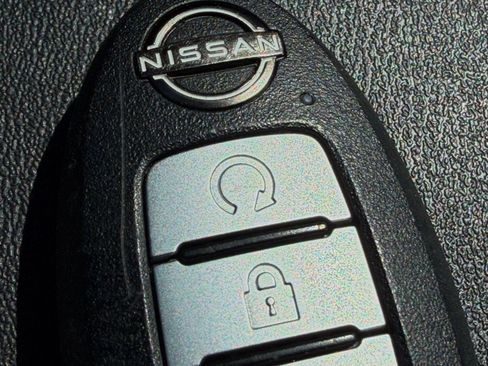 Used 2025 Nissan Altima 2.5 SV FWD image 24