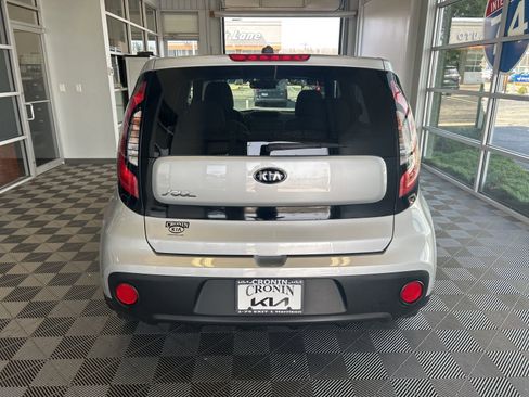 Used 2018 Kia Soul image 5