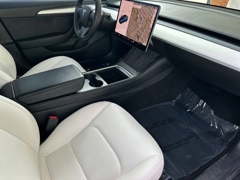 Used 2021 Tesla Model 3 Standard Range Plus image 16